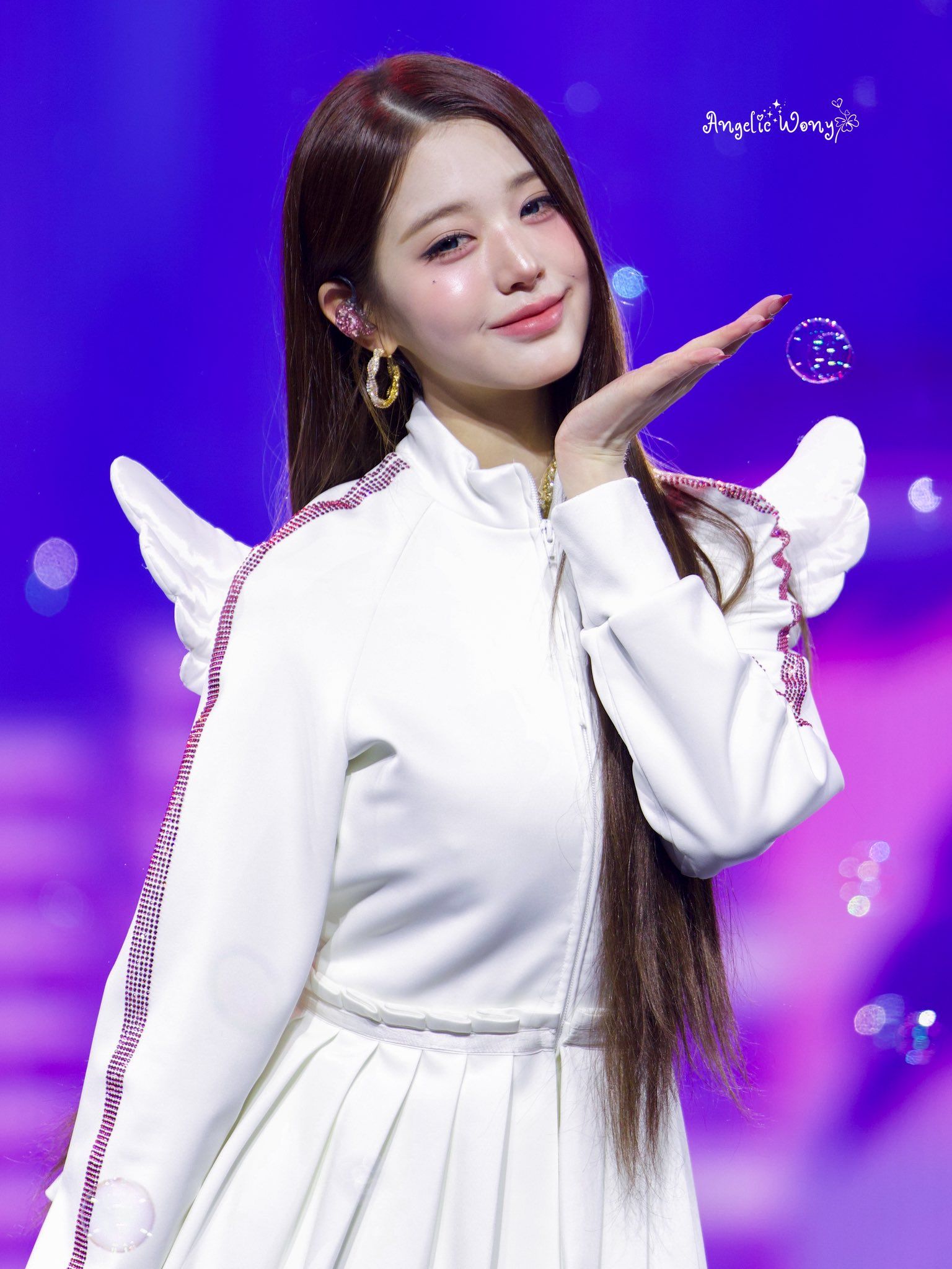 260523 장원영 투 (1).jpg
