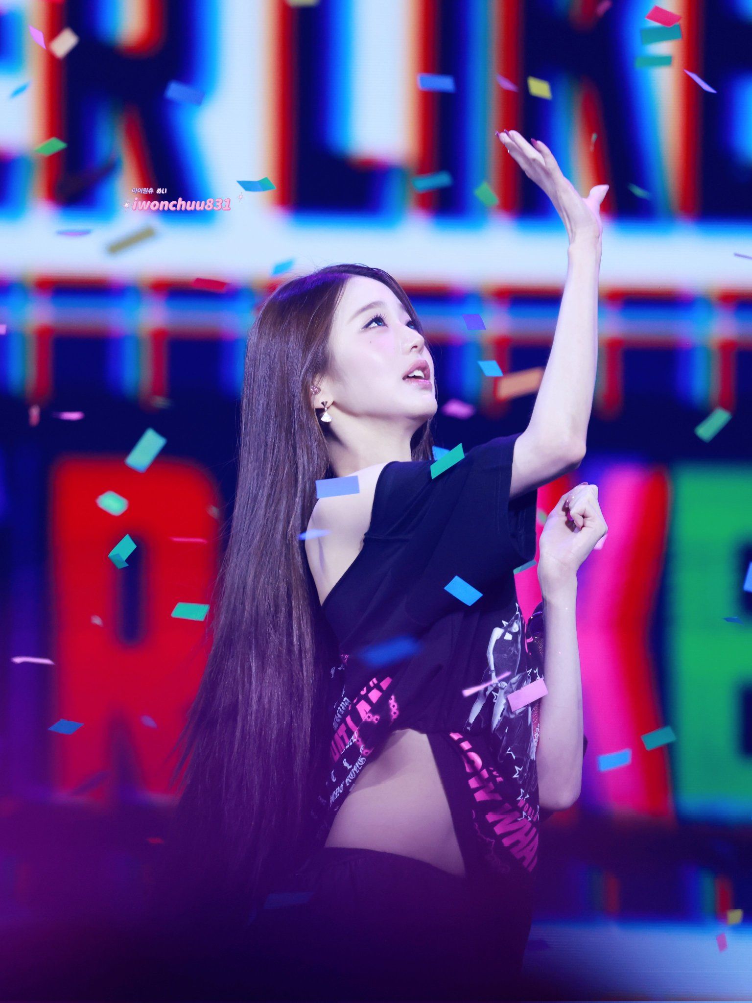 260523 장원영 투 (16).jpg