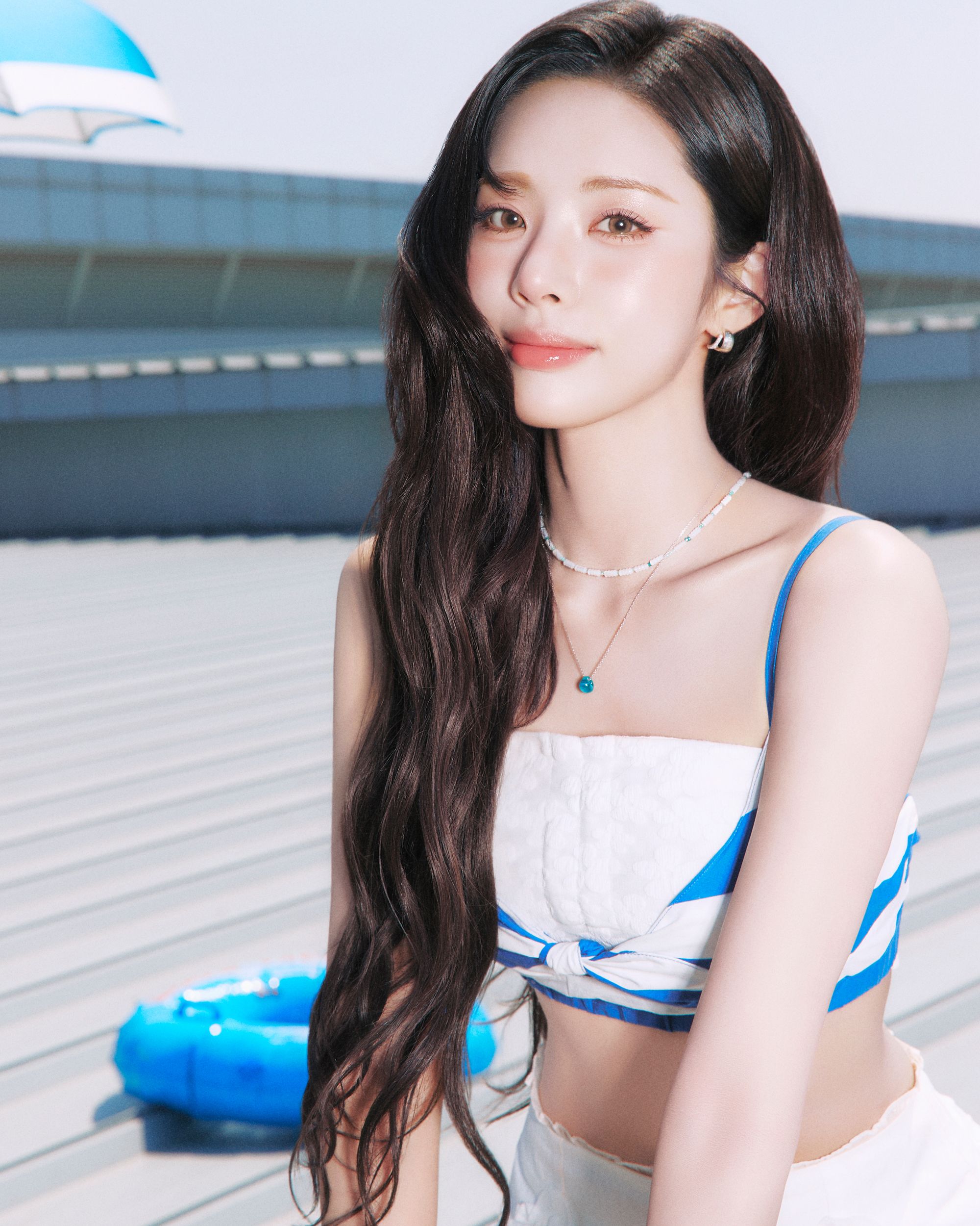 realfromis_9-2077362794253394289-1.jpg