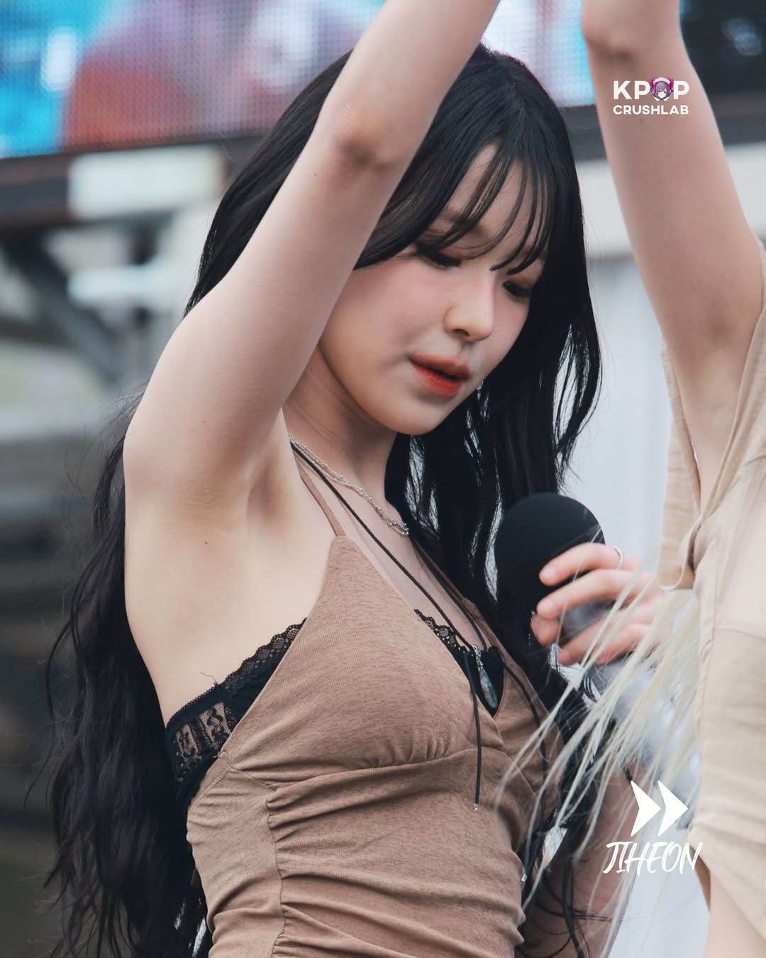 kpop_armpit_lover_Dau-vjnkkUX_4.jpg