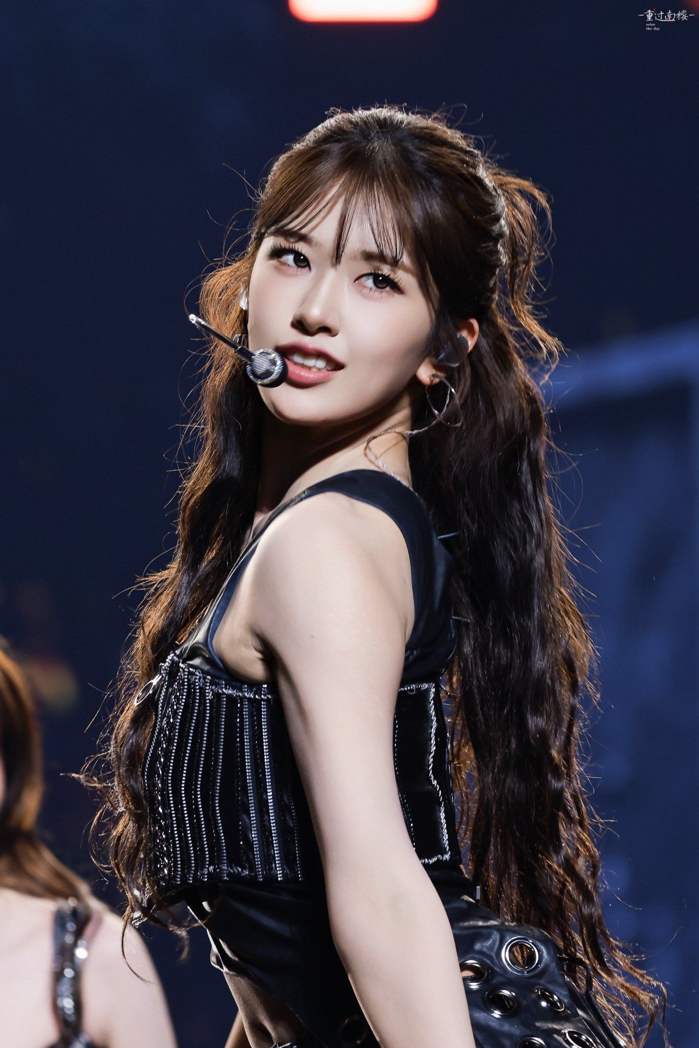 260524 안유진 투 (73).jpg