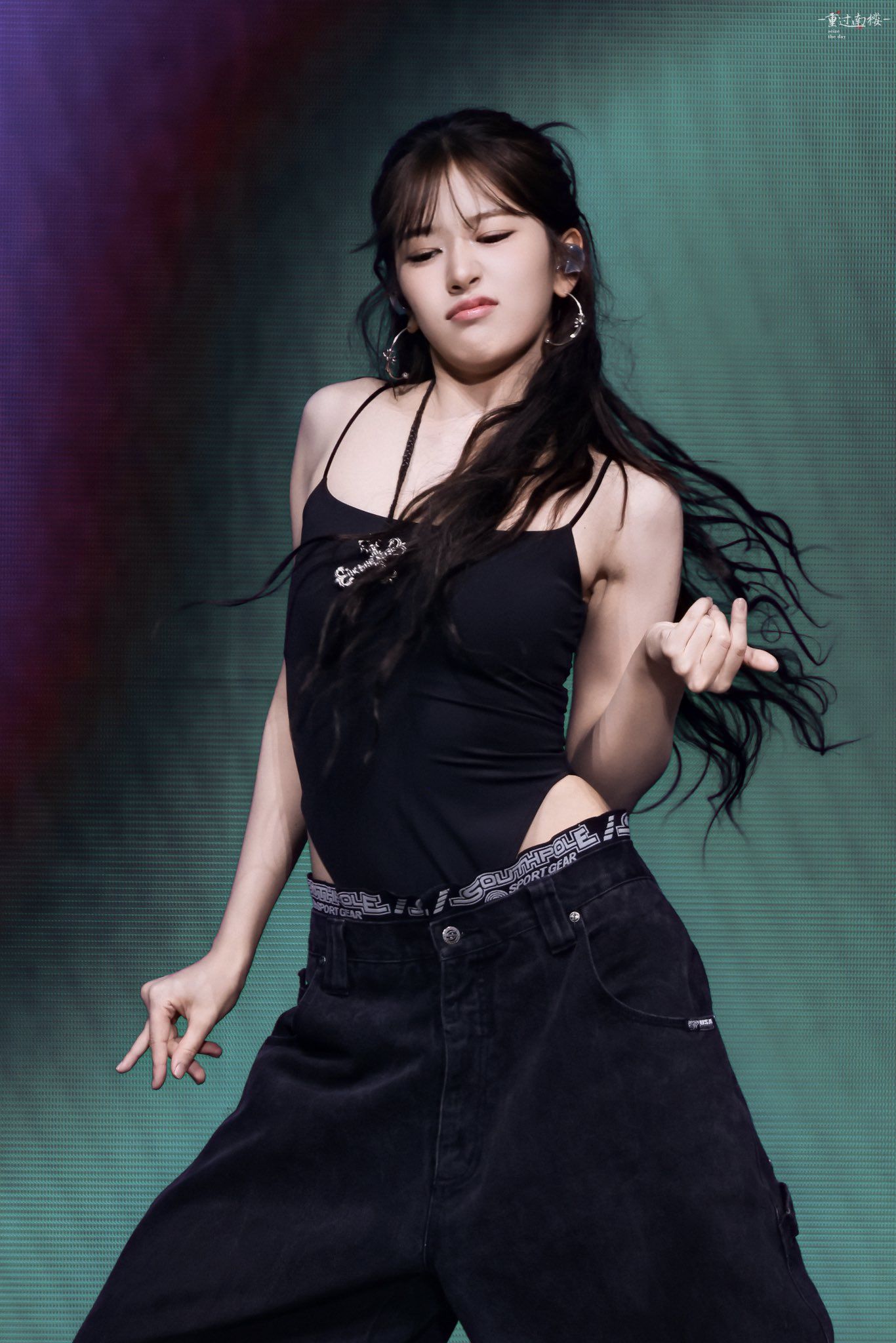260524 안유진 투 (63).jpg