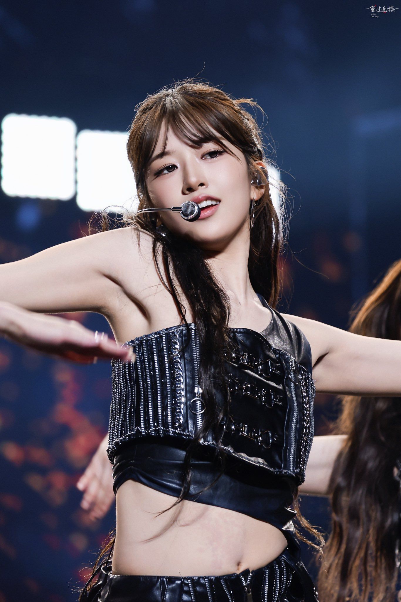 260524 안유진 투 (72).jpg
