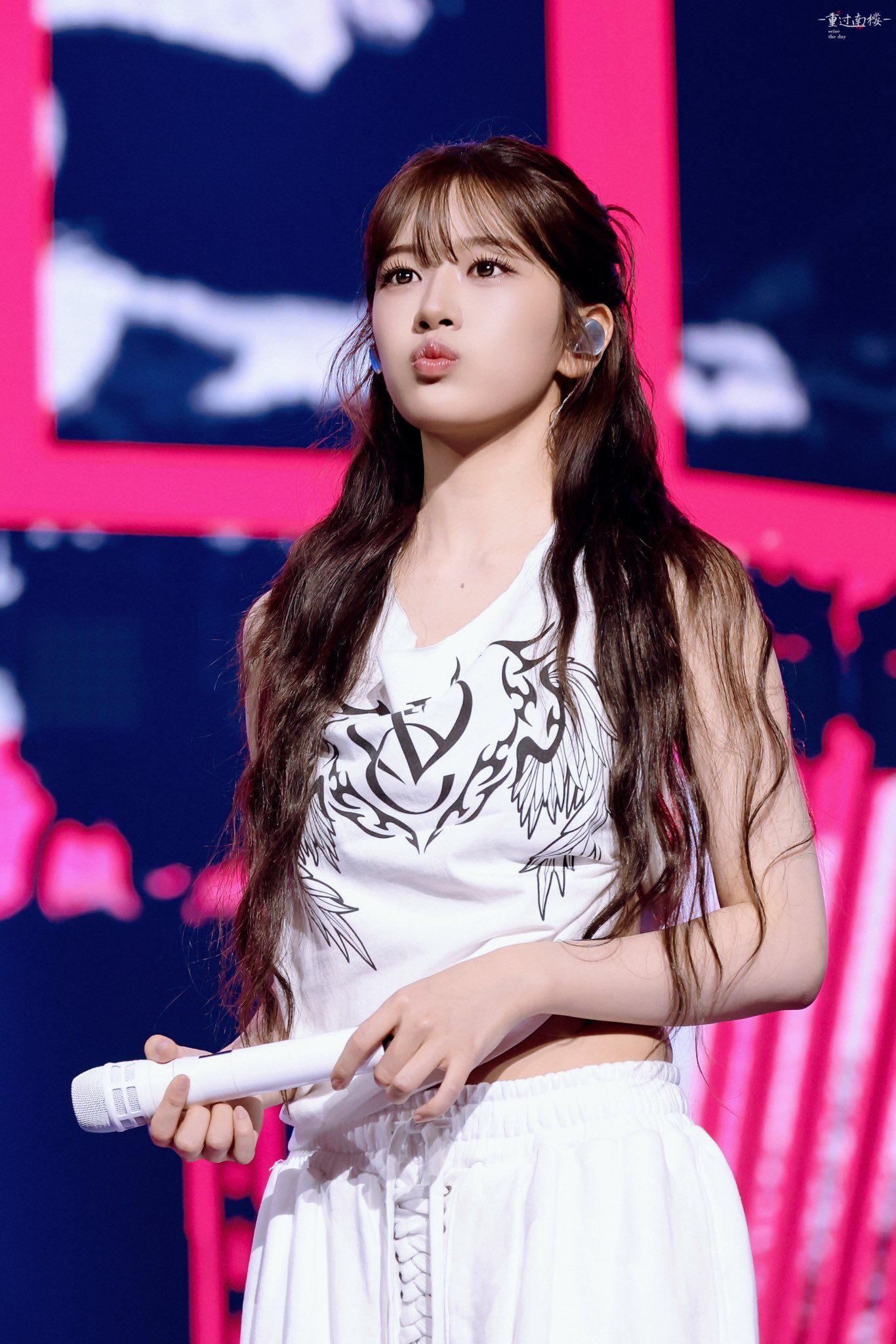260524 안유진 투 (68).jpg