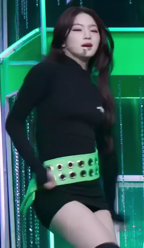 1784183189-1.webp