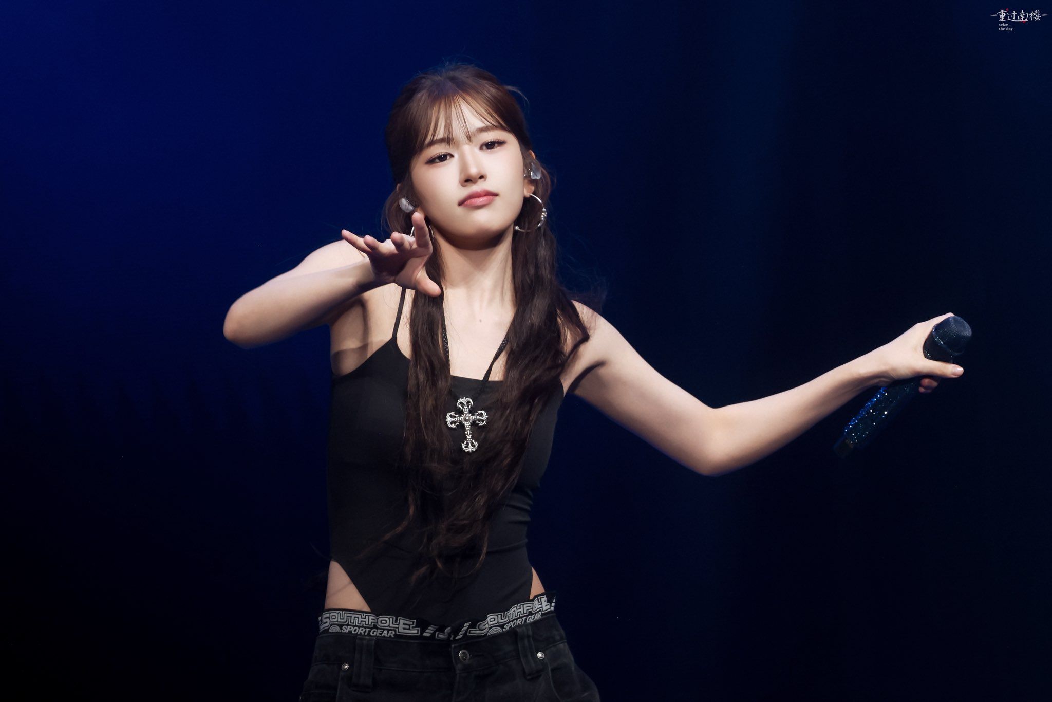 260524 안유진 투 (64).jpg