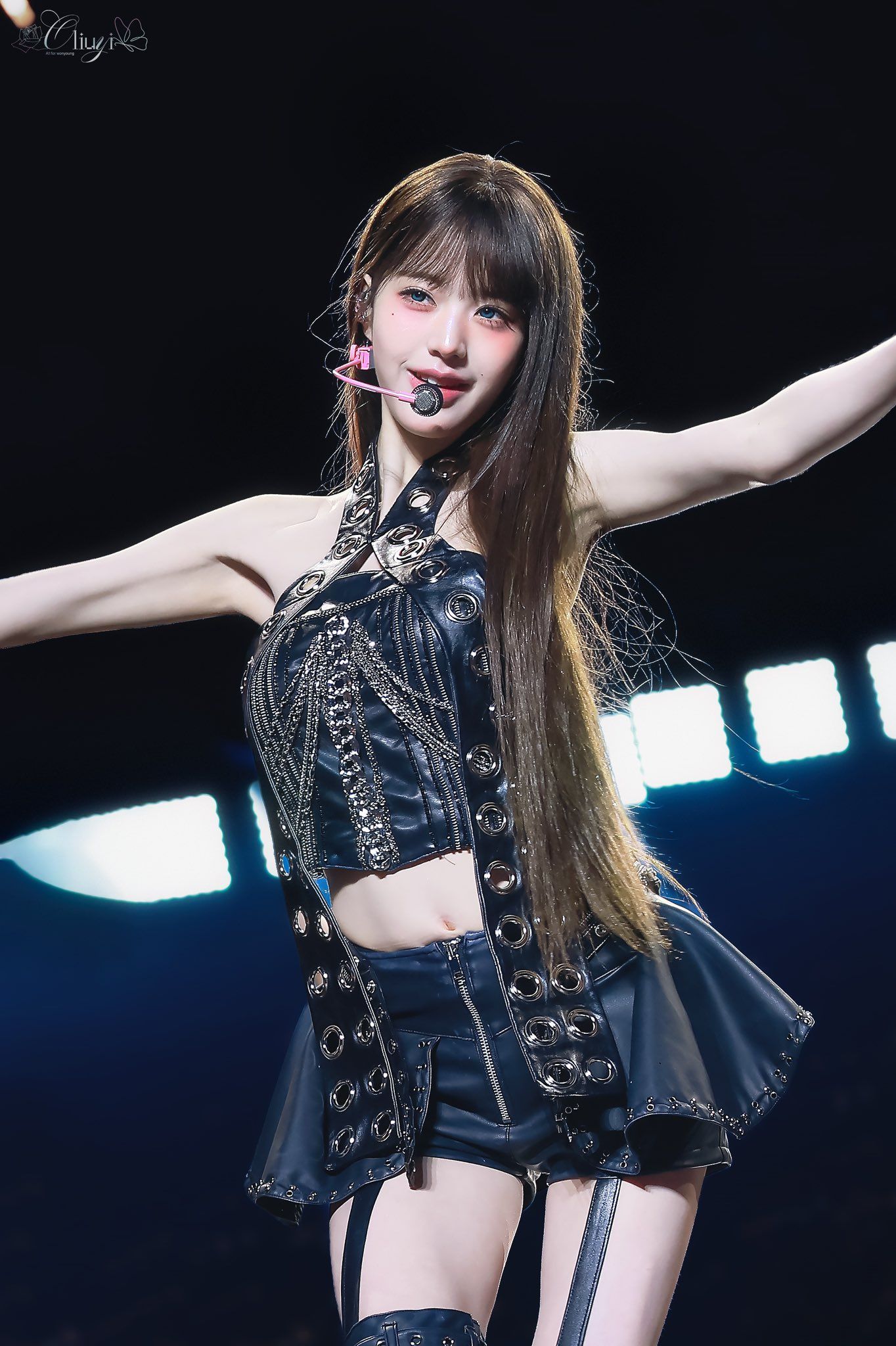 260524 장원영 투 (12).jpg