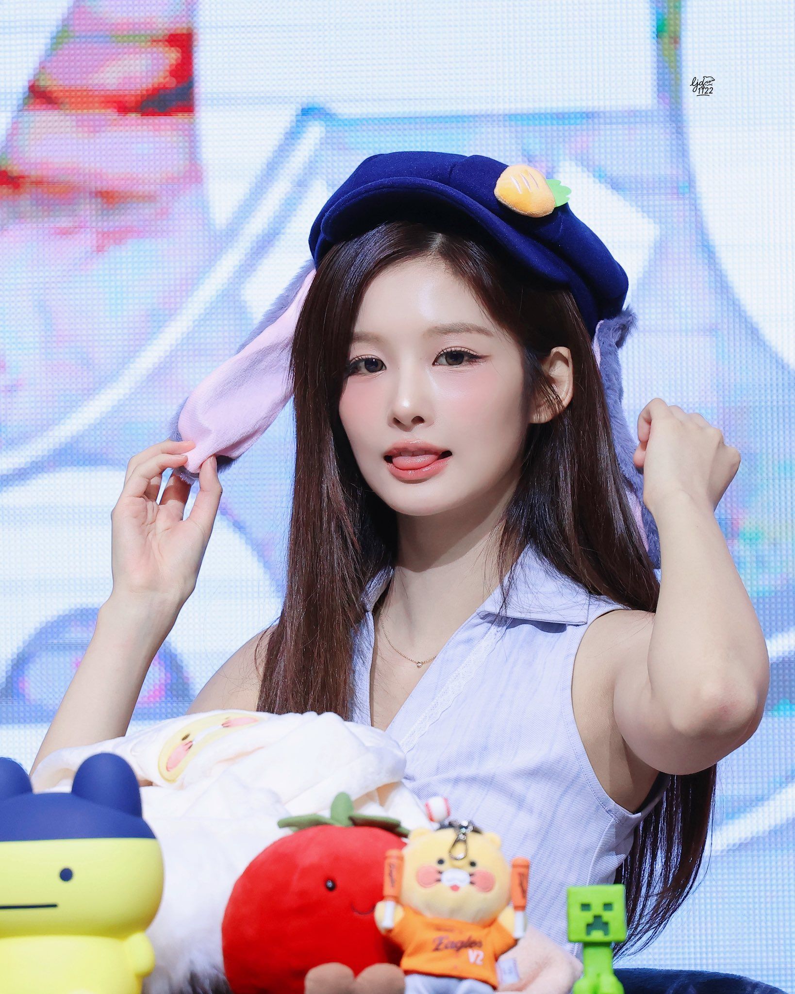 HNU-KK-aoAAA4PM.jpg