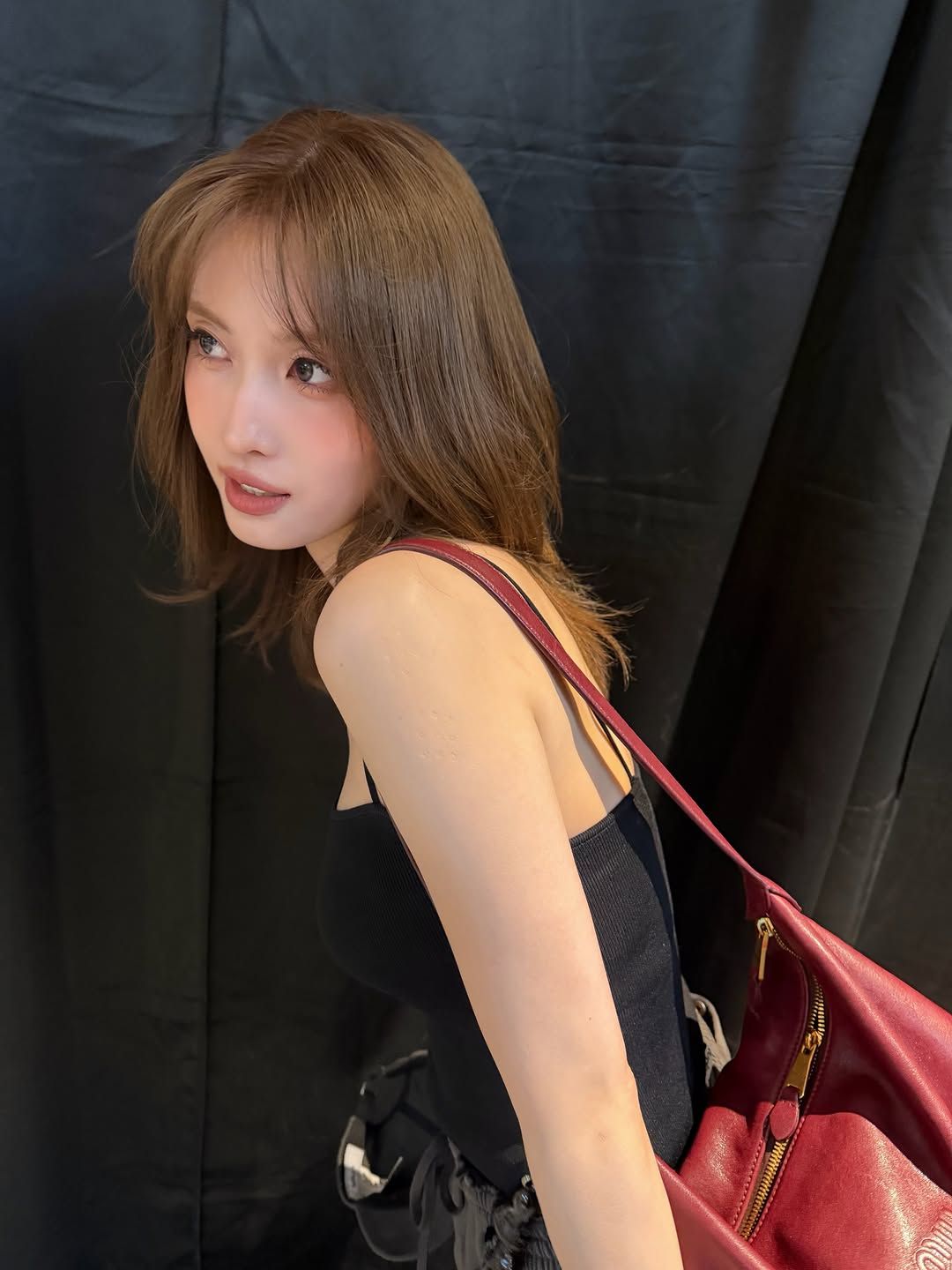 momo_3942202734848672575.jpg