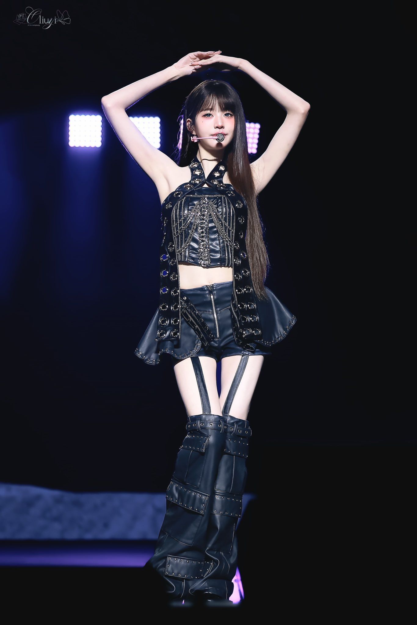260524 장원영 투 (19).jpg