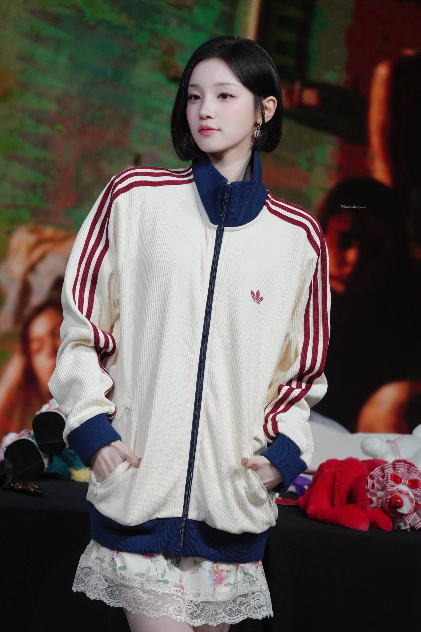 003.jpg