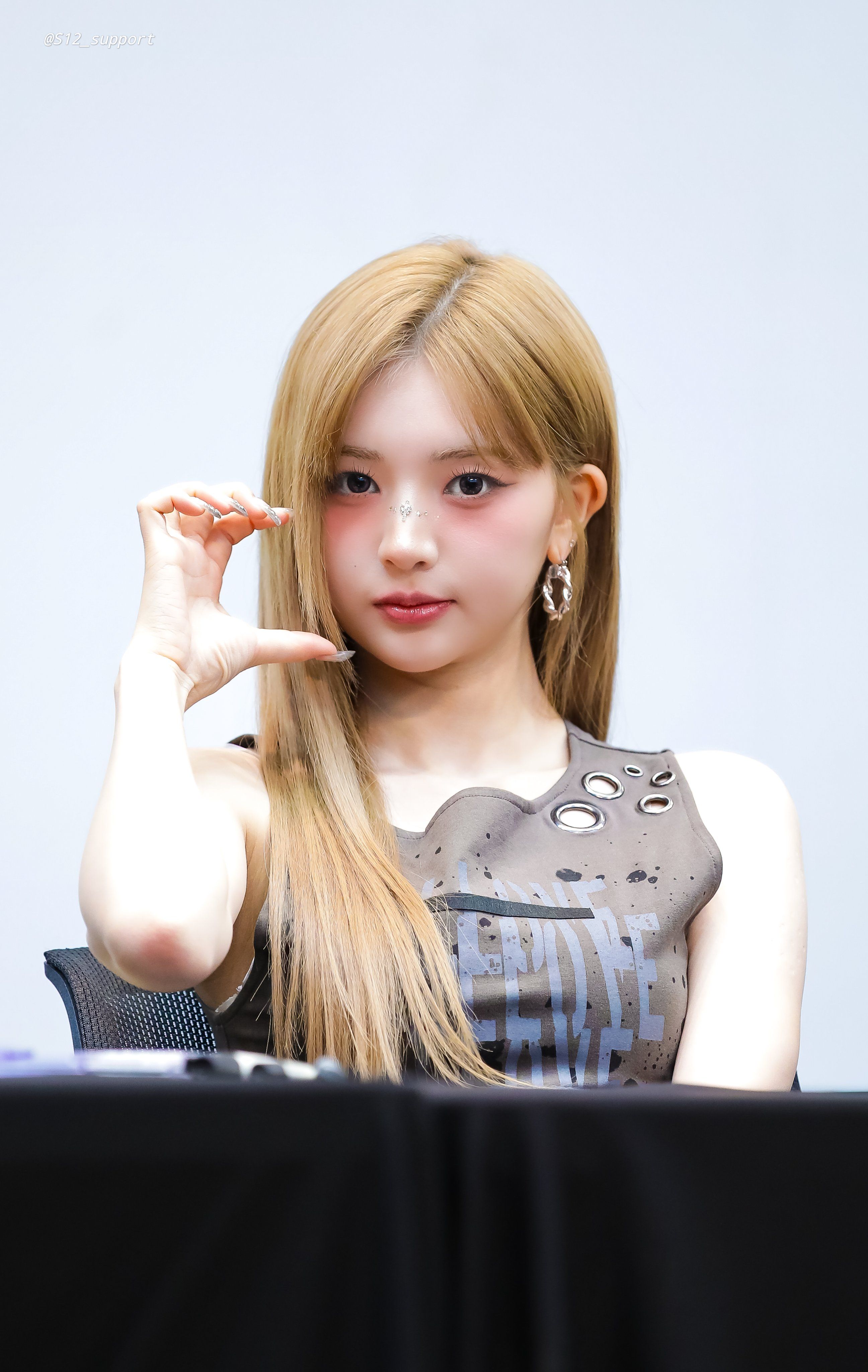 011.jpg