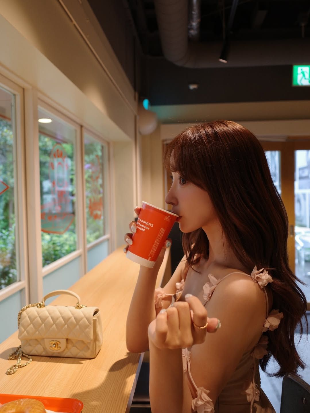yua_mikami_DaP5J26kedB_4.jpg