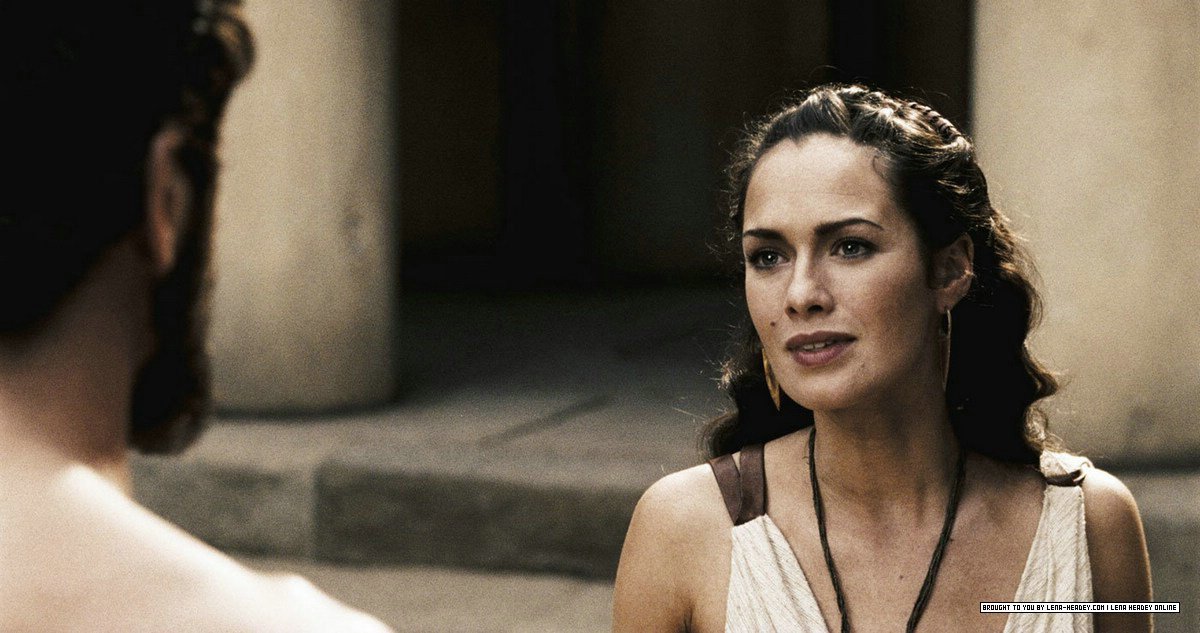 300-Stills_006.jpg