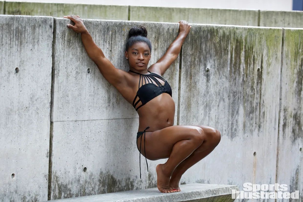 Simone Biles_2017 (20).jpg