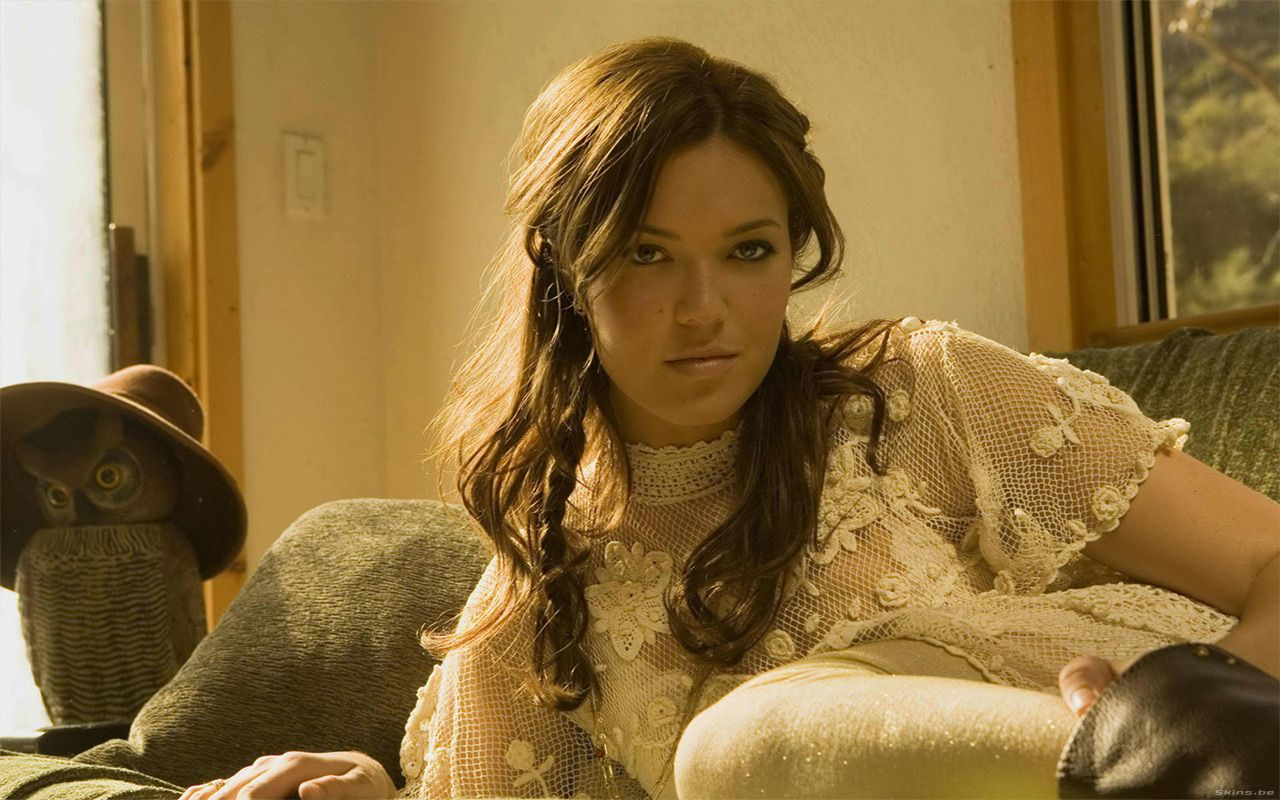 mandy-moore-1280x800-26020.jpg