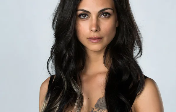 morena-baccarin-aktrisa-briunetka-morena-bakkarin.webp